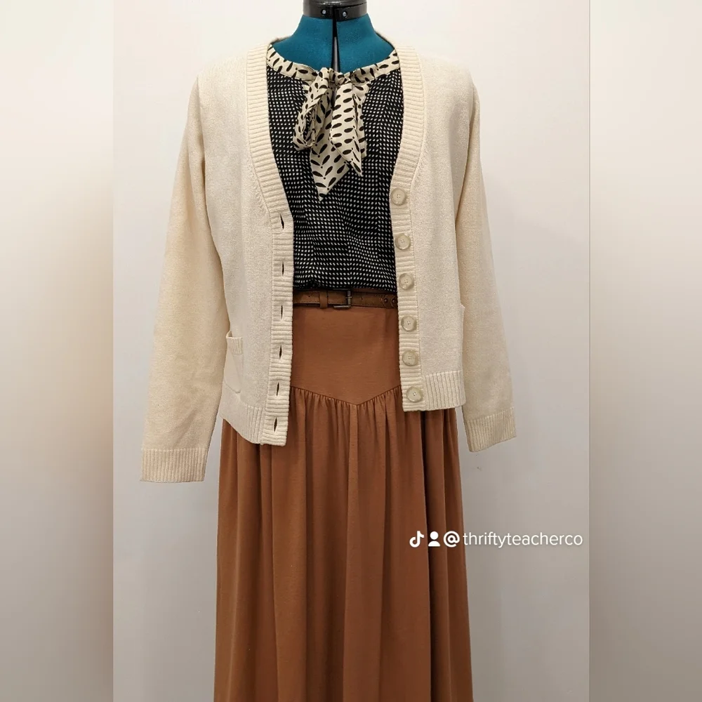 Bundle: Size Small - Picture 2 of 7